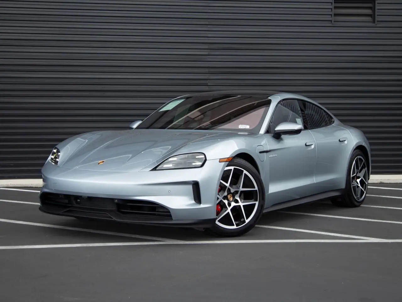 2026 Porsche Taycan S - Photo 8