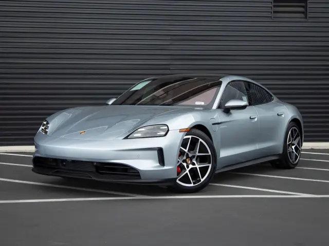 2026 Porsche Taycan S - Photo 6