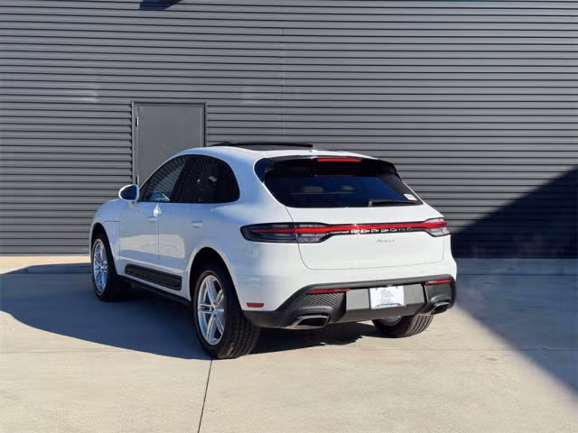 2026 Porsche Macan Base - Photo 18