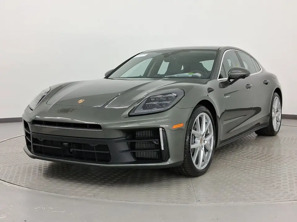 2026 Porsche Panamera 4 E-Hybrid - Photo 7