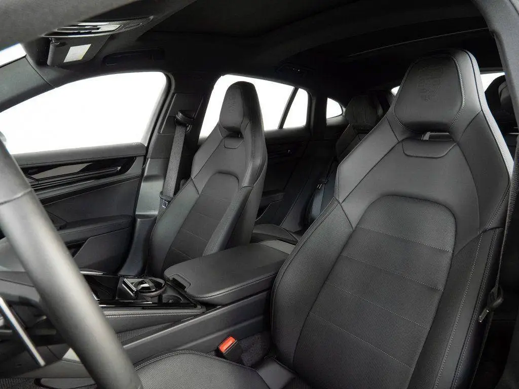 2026 Porsche Panamera Base - Photo 40