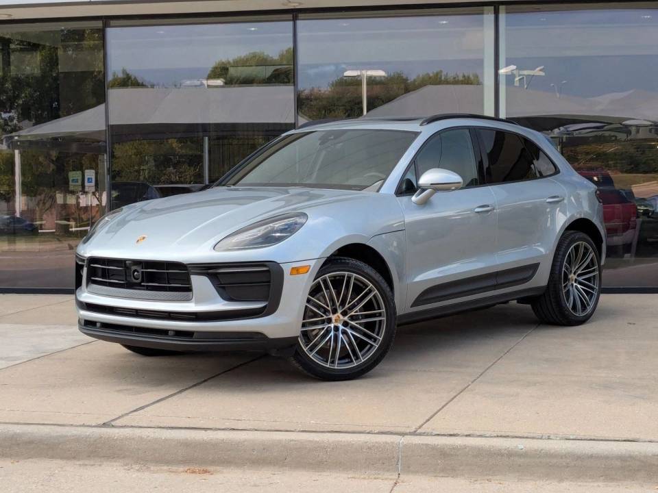 2026 Porsche Macan