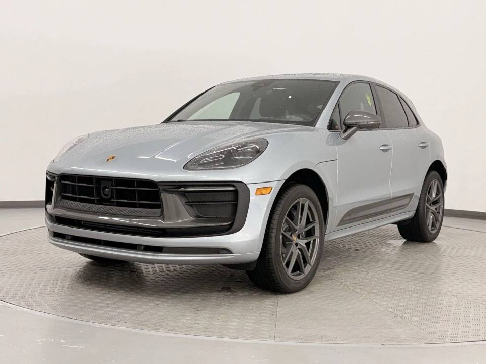 2025 Porsche Macan T