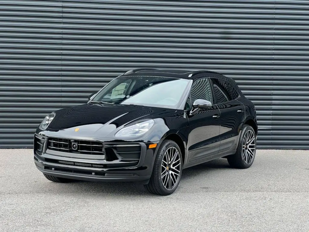 2025 Porsche Macan Base - Photo 8