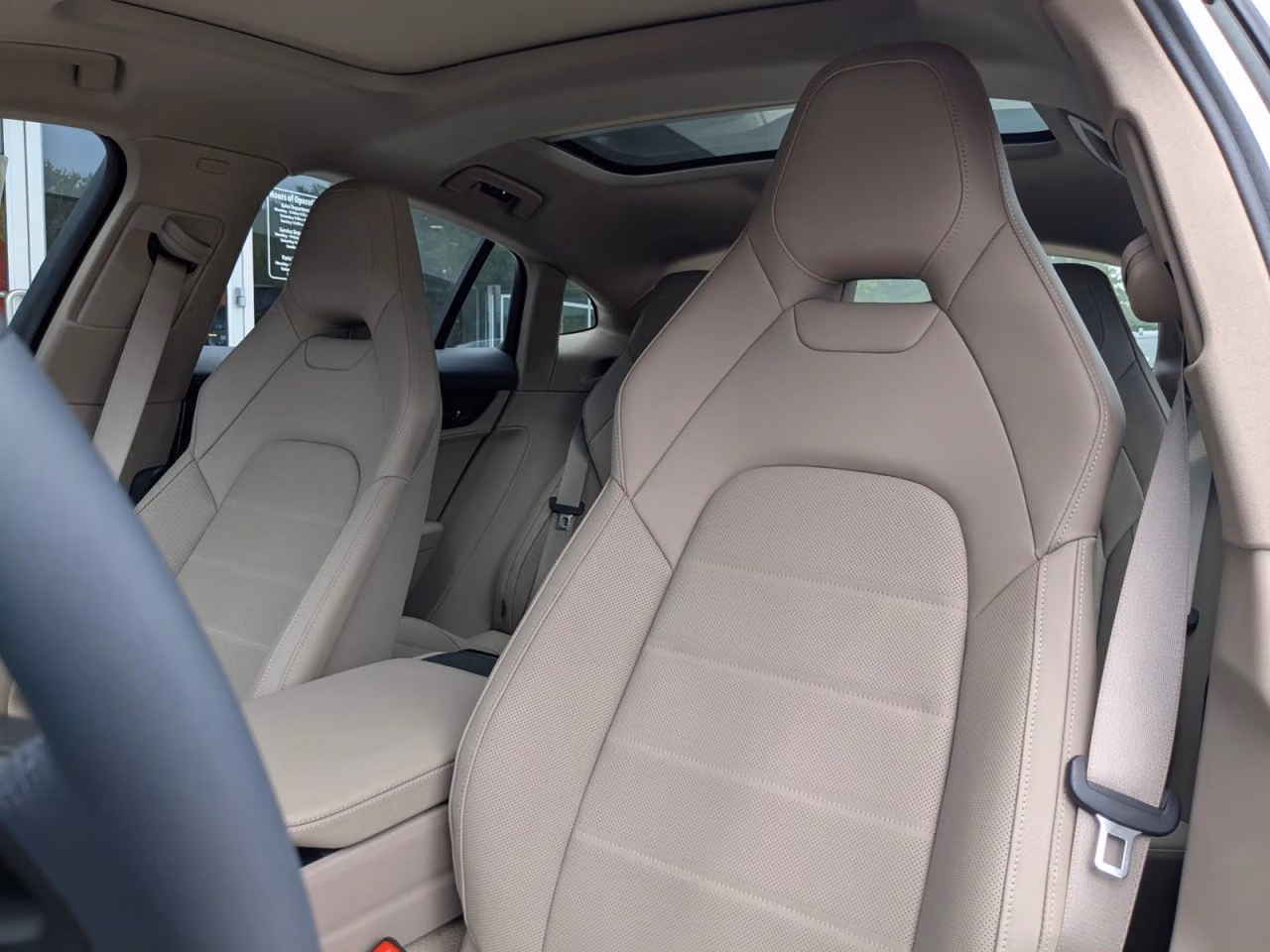 2025 Porsche Panamera Base - Photo 36