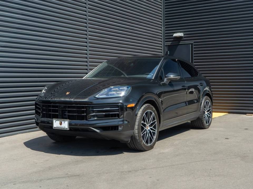 2025 Porsche Cayenne Coup Base