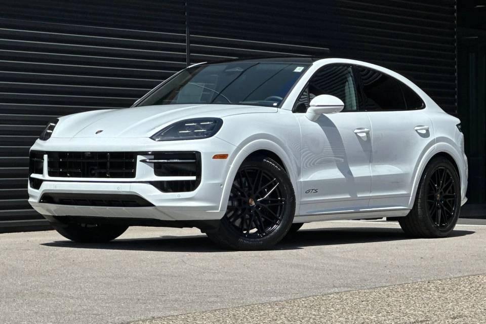 2026 Porsche Cayenne Coup