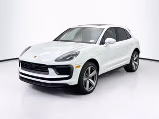 2026 Porsche Macan -'s photo