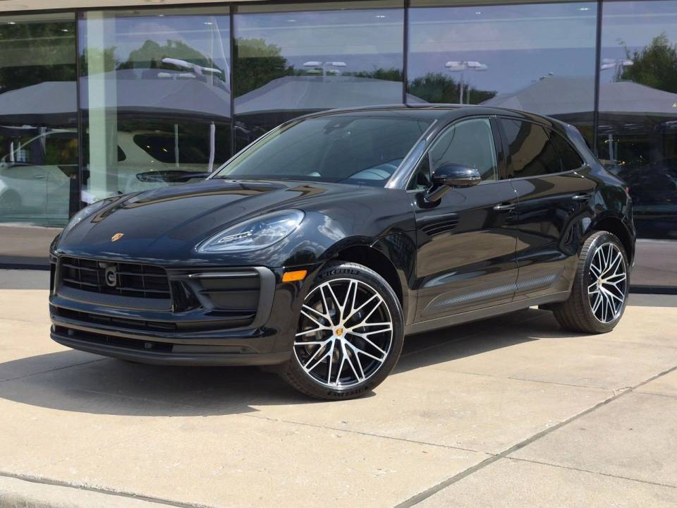 2026 Porsche Macan
