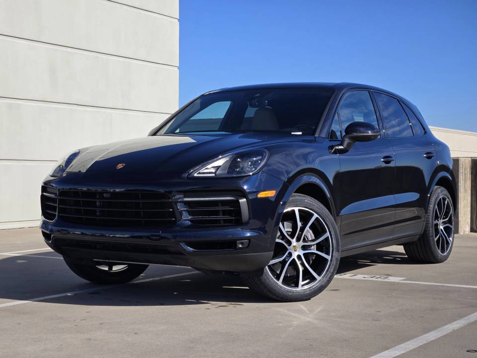 2023 Porsche Cayenne Base