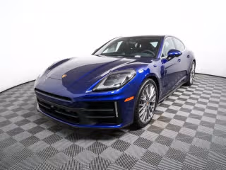 2026 Porsche Panamera 4's photo