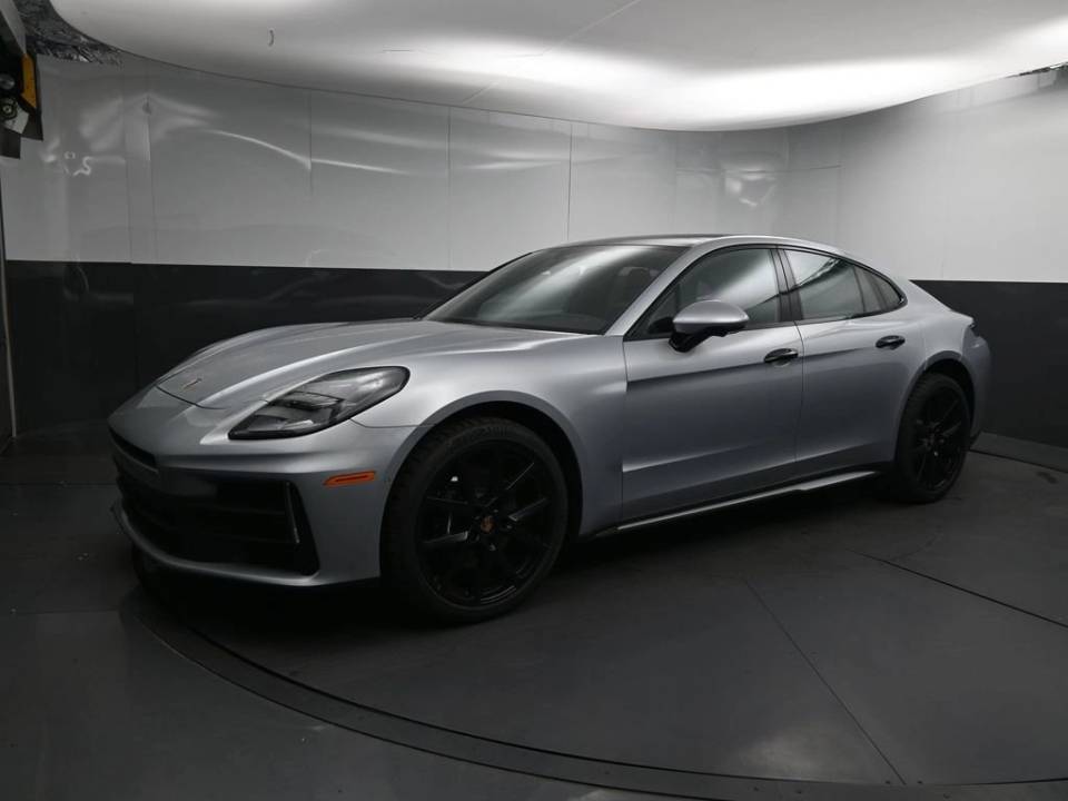2025 Porsche Panamera