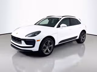 2023 Porsche Macan T's photo