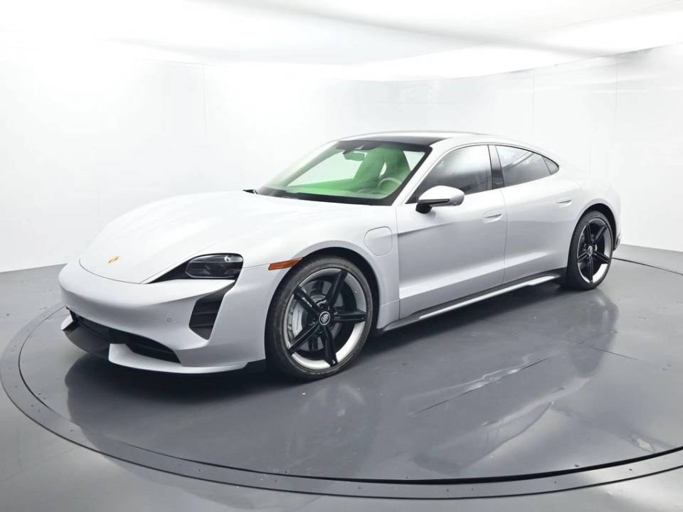 2022 Porsche Taycan Turbo