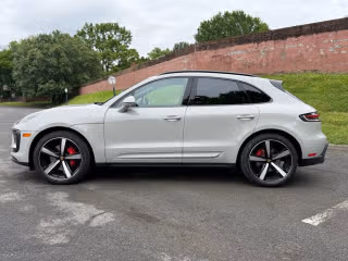 2025 Porsche Macan S - Photo 9