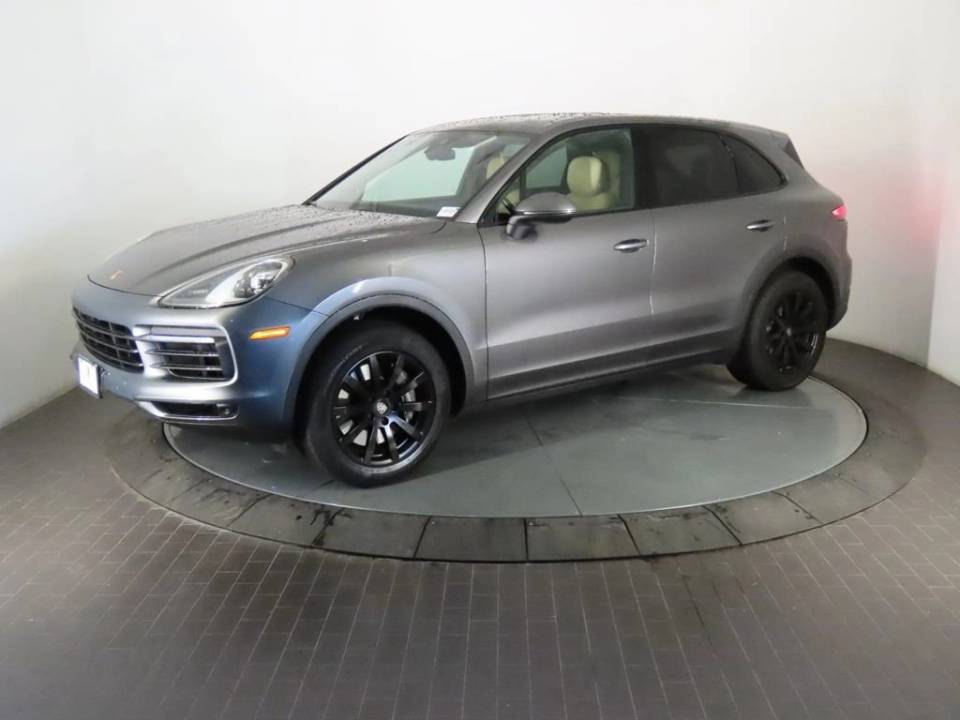2022 Porsche Cayenne Base