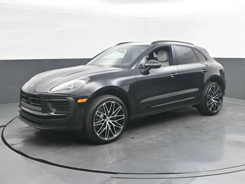 2026 Porsche Macan T