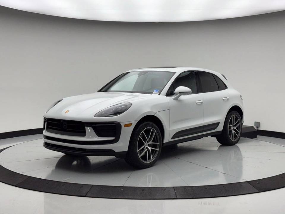 2026 Porsche Macan