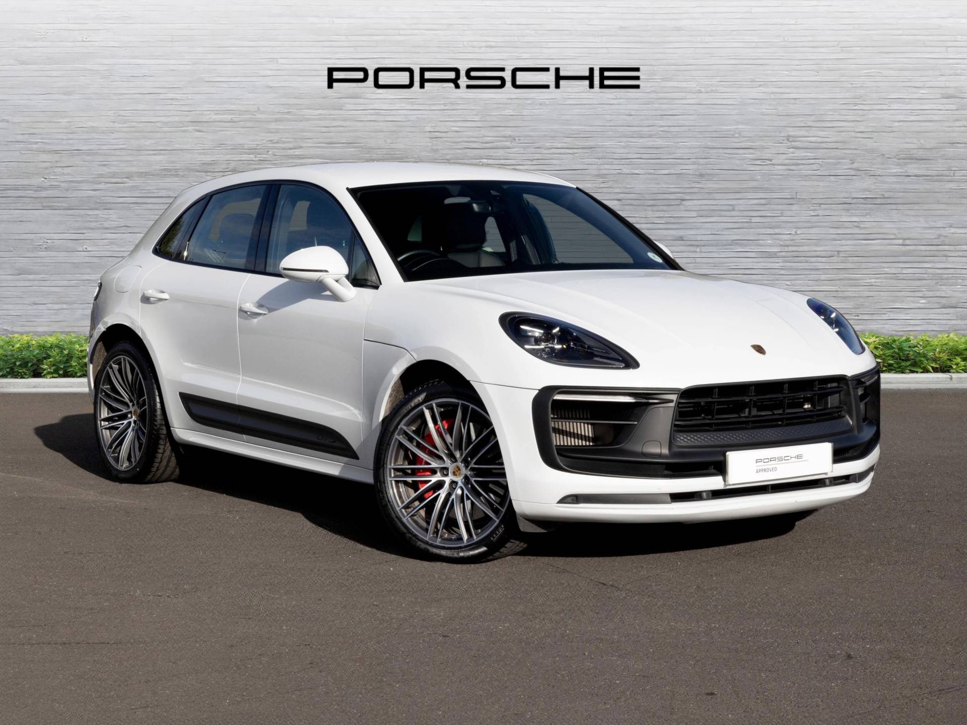Macan GTS, photo 1 of 75