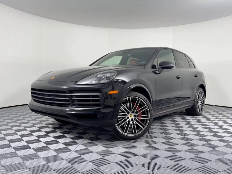 2023 Porsche Cayenne Platinum Edition