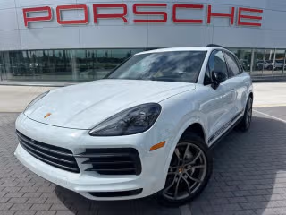 2023 Porsche Cayenne Platinum Edition's photo