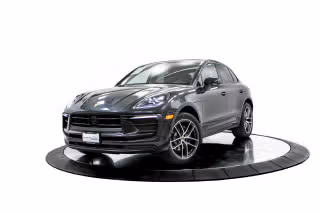 2023 Porsche Macan's photo
