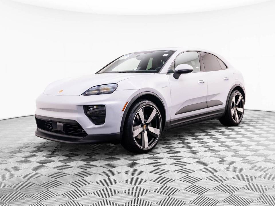 2026 Porsche Macan