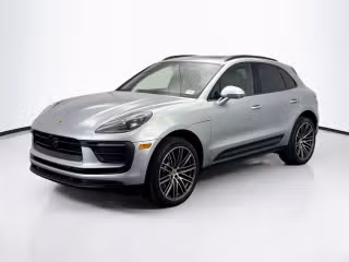 2026 Porsche Macan -'s photo