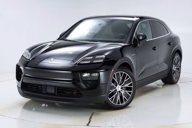 Used 2025 Porsche Macan S with VIN WP1AB2XA2SL152979 for sale in Knoxville, TN