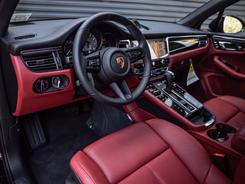 2026 Porsche Macan S - Photo 27