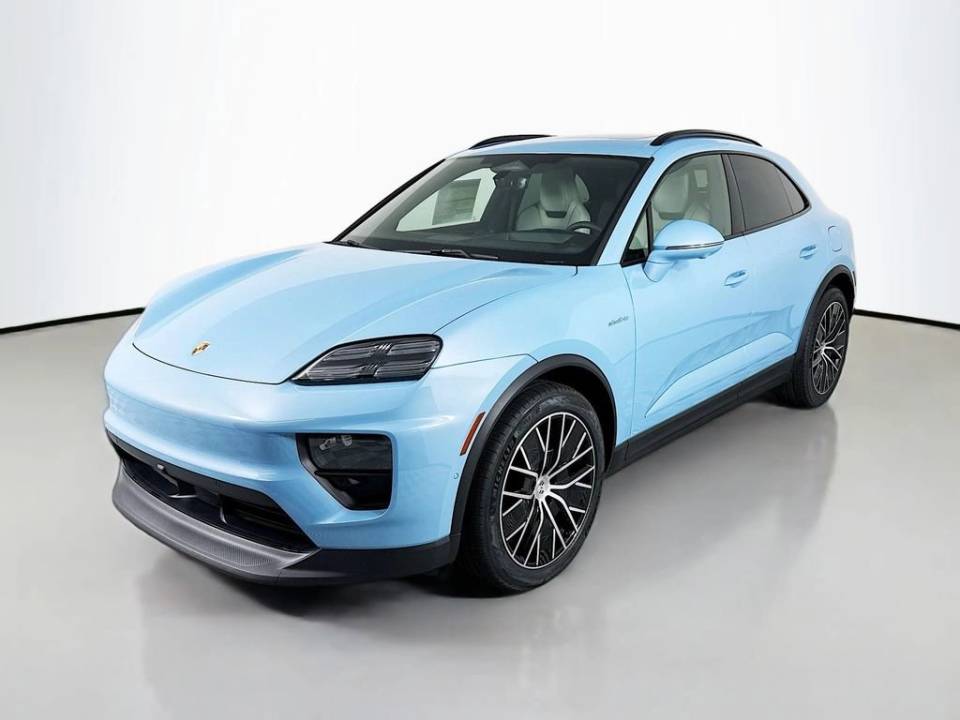 2026 Porsche Macan Base