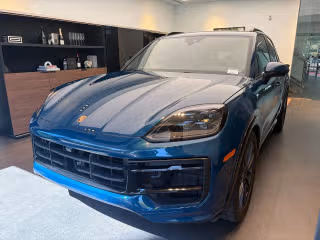2026 Porsche Cayenne GTS's photo