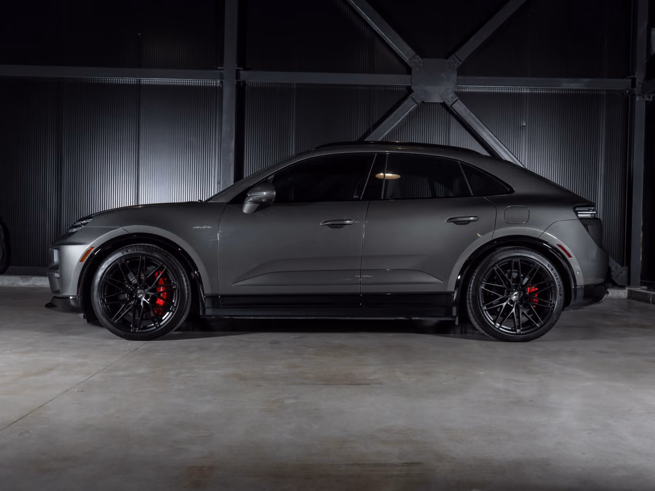 2024 Porsche Macan Turbo