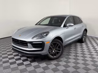 2025 Porsche Macan's photo