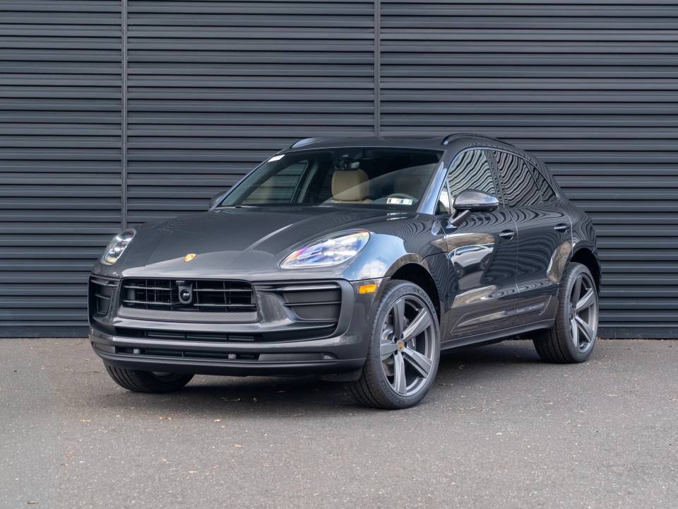 2026 Porsche Macan