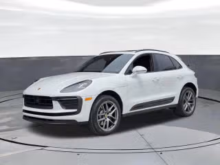 2026 Porsche Macan -'s photo