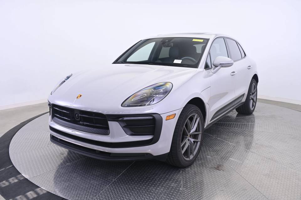 2023 Porsche Macan