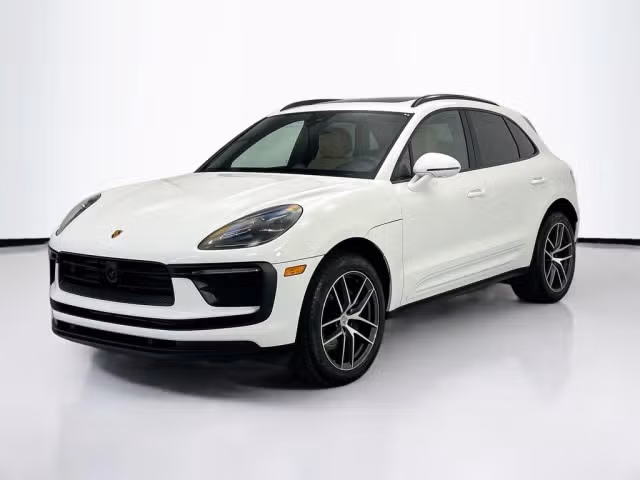 2025 Porsche Macan Base - Photo 2