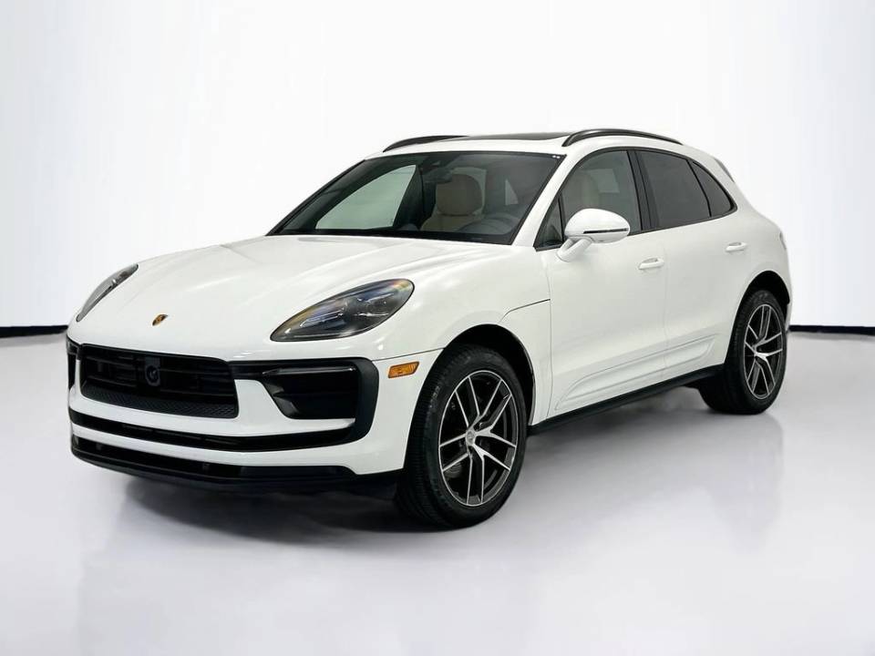 2025 Porsche Macan