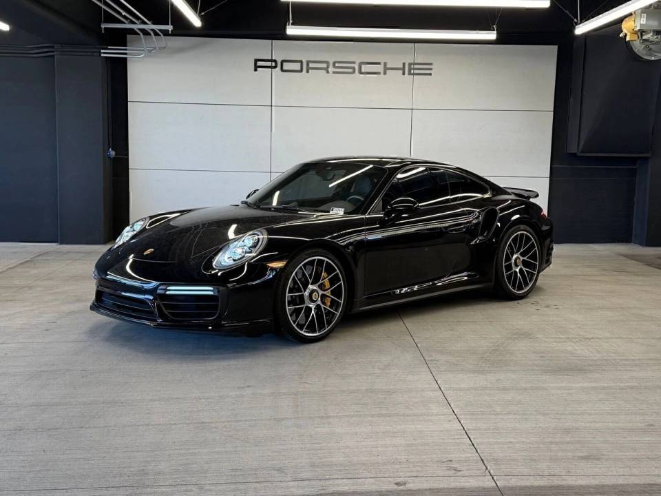 2017 Porsche 911 Turbo S