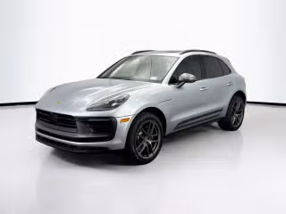 2026 Porsche Macan T's photo