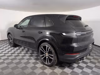 2026 Porsche Cayenne Base - Photo 17