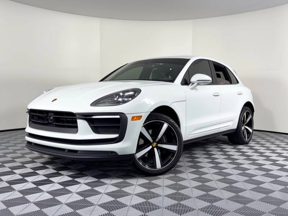 2025 Porsche Macan
