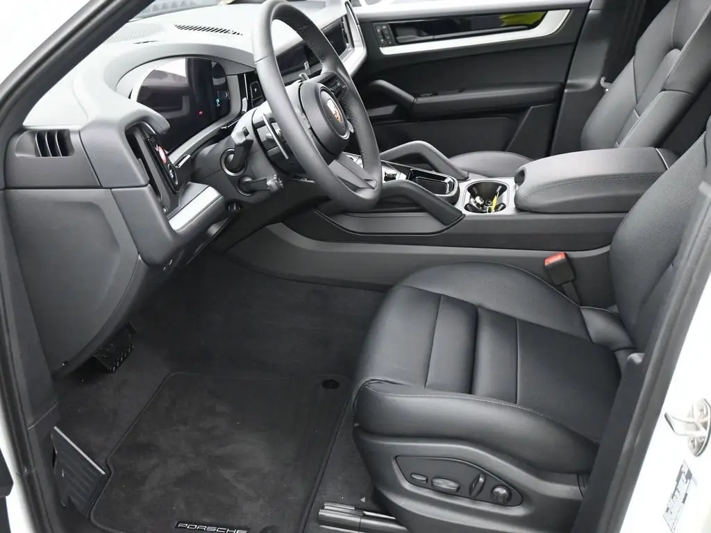 2025 Porsche Cayenne Base - Photo 40