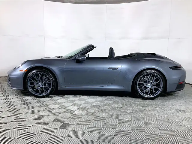 2026 Porsche 911 T - Photo 14