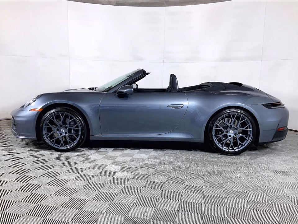 2026 Porsche 911 T - Photo 11