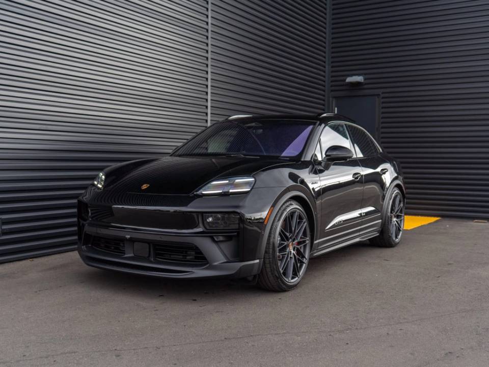 2026 Porsche Macan