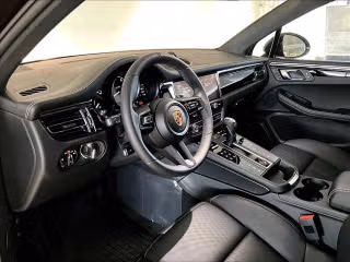 2026 Porsche Macan S - Photo 25