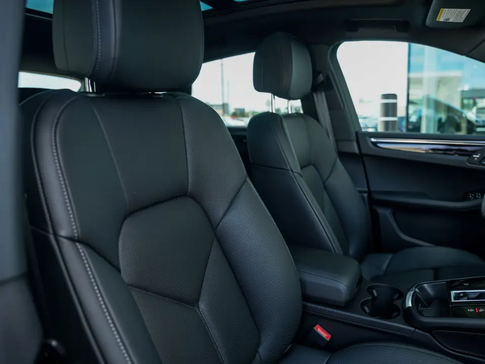 2026 Porsche Macan - Photo 39