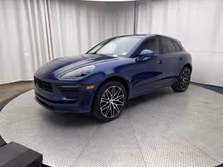 2024 Porsche Macan's photo